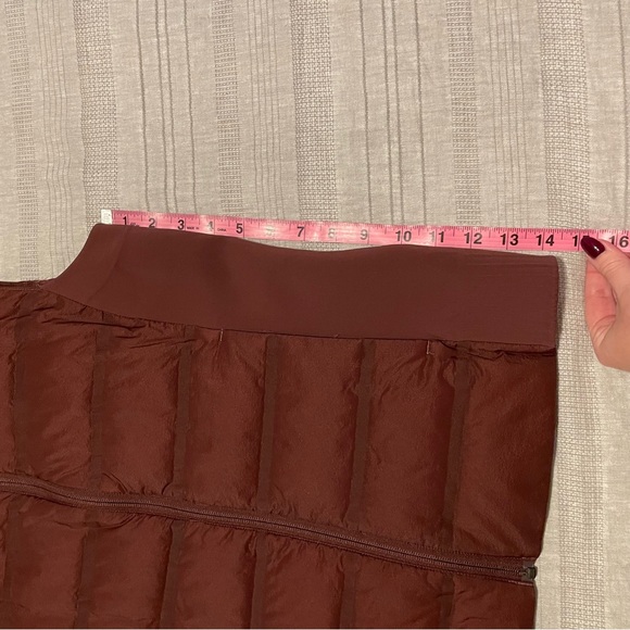 Lululemon Down & Around Vest (Dark Cedar) Size 10 HTF - Picture 15 of 16